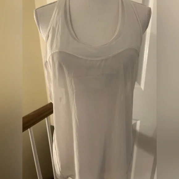 Lululemon Light and Breezy Tank - Picture 12 of 15